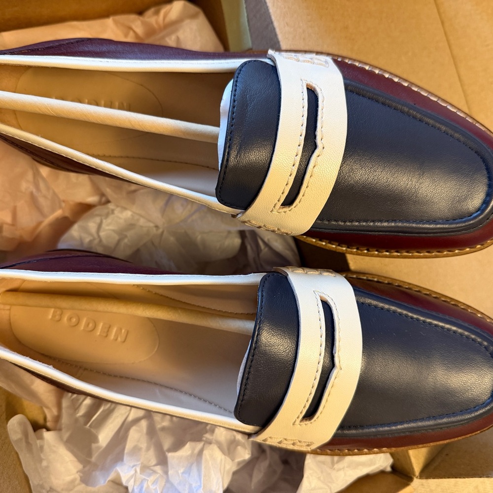 NWOT, in box Biden Navy, Burgundy & White Leather Penny Loafers